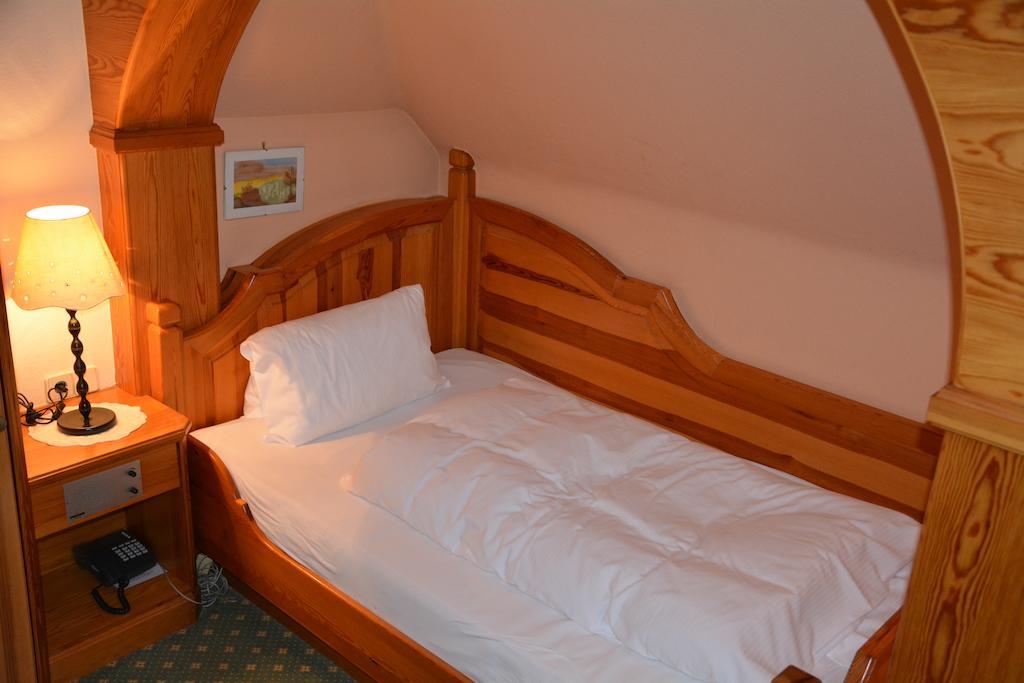 Hotel-Restaurant Fischer Bad Waltersdorf Exteriér fotografie